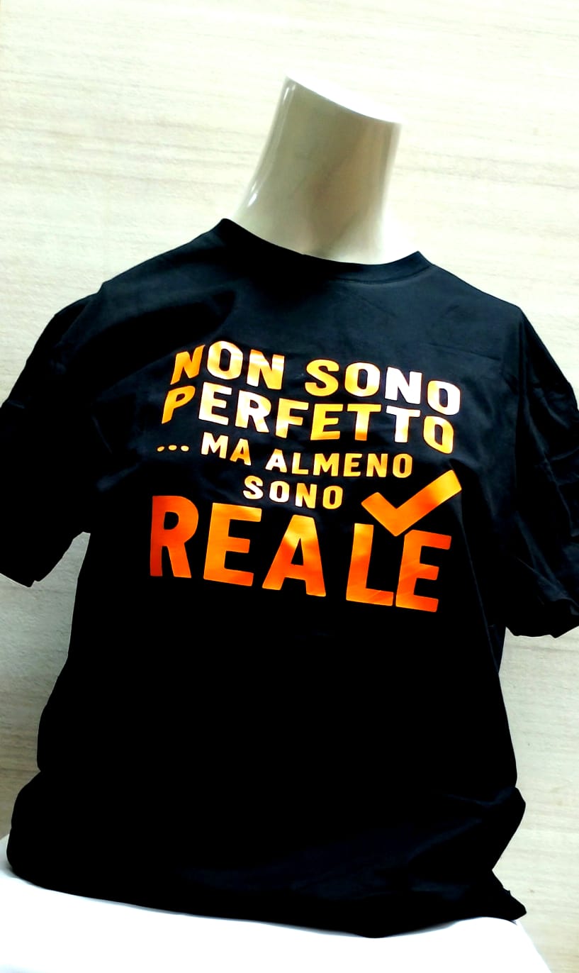 Magliette personalizzate con frasi o foto – Crea la tua t-shirt unica