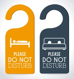 Cartelli da Porta Personalizzati in Legno  “Non Disturbare” o “Pulire la Stanza” per Hotel e B&B